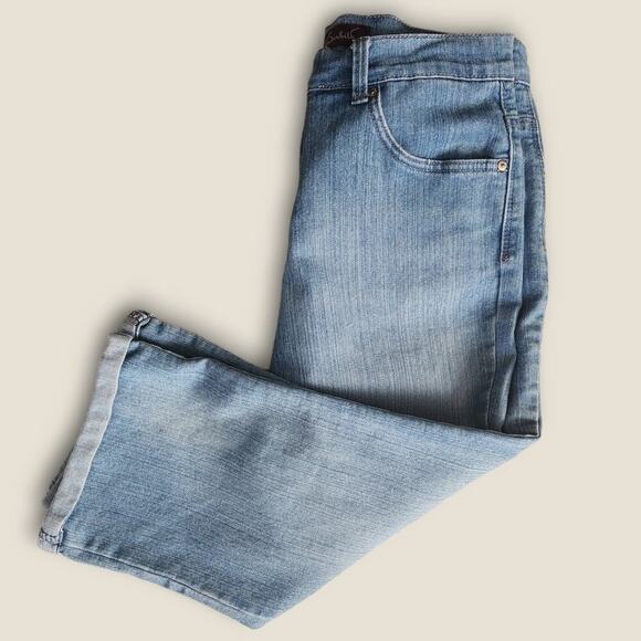 Gloria Vanderbilt Capris Women's Size 8 Amanda Capri Medium-Wash - Picture 3 of 5